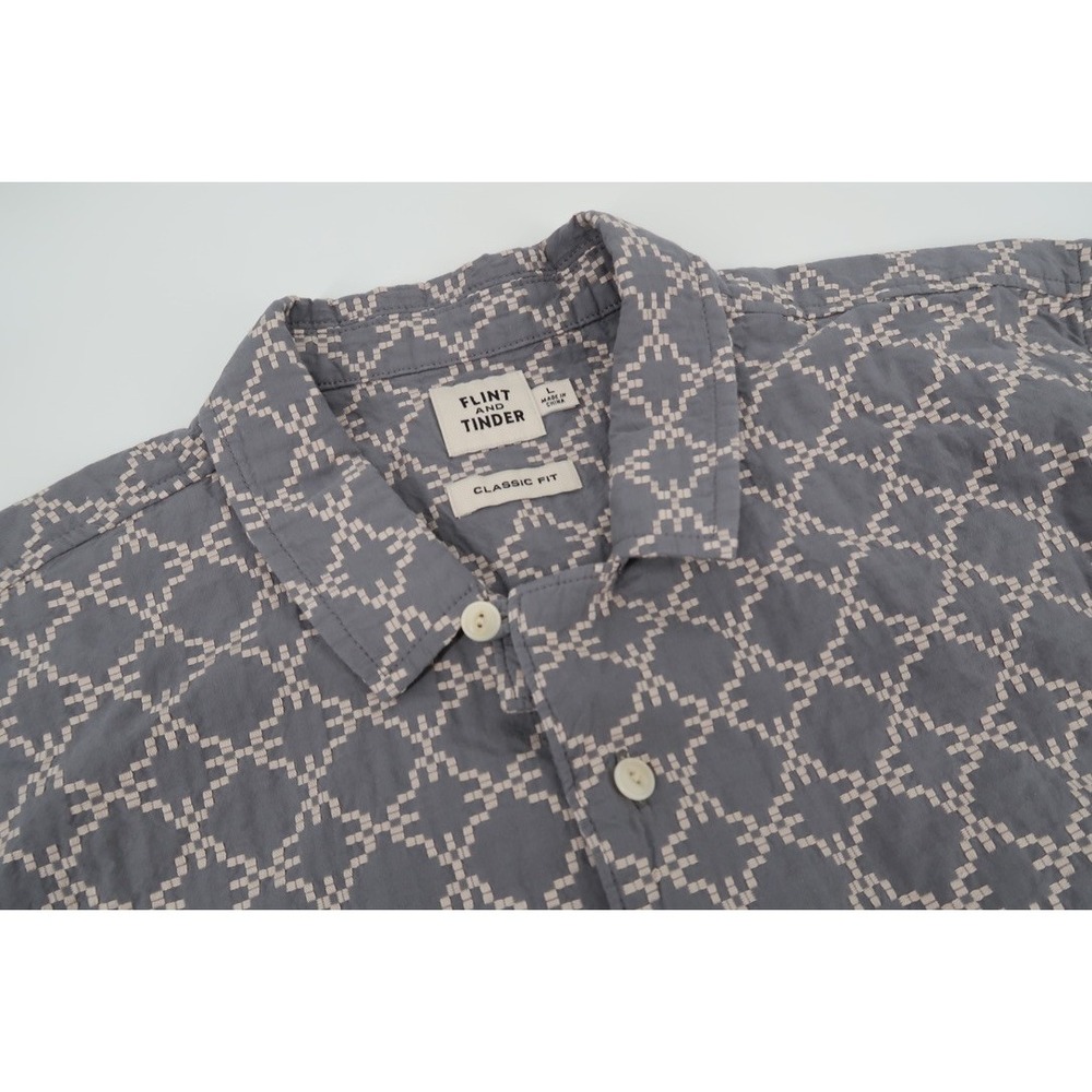 Flint and Tinder Mens Large Embroideredโ Dobby Camp Shirt Short Sleeve Button Up
